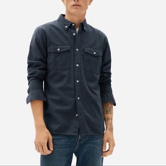 NWT Everlane Men’s The Brushed Flannel Shirt in Navy Size S - Picture 1 of 9